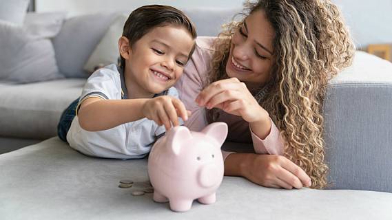 Inversión y ahorro para mamás: finanzas personales para familias